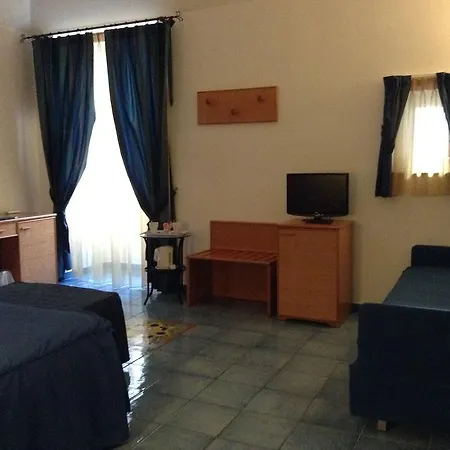 Floridiana Отель